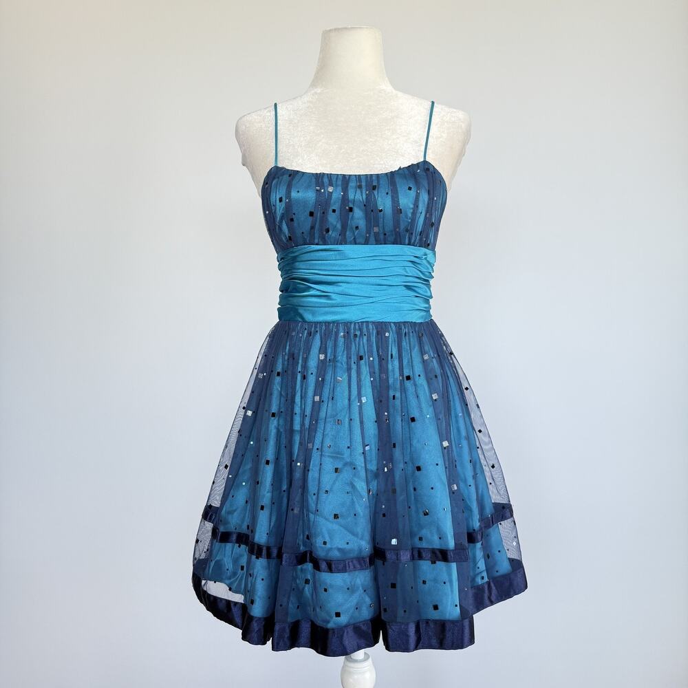 Morgan & Co. Dress Juniors 6 Blue Sequin Tulle Ruched Fit Flare Short Party